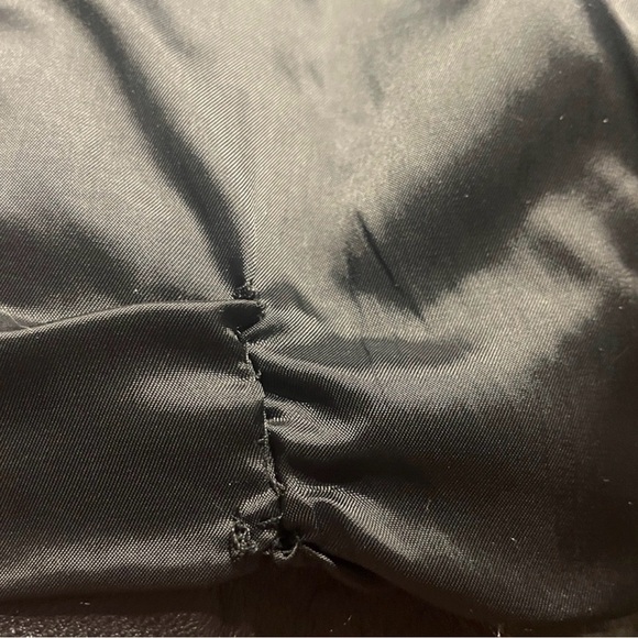 DANIER Classic Leather Trench Coat With Faux Fur Collar (Black) - Picture 13 of 16